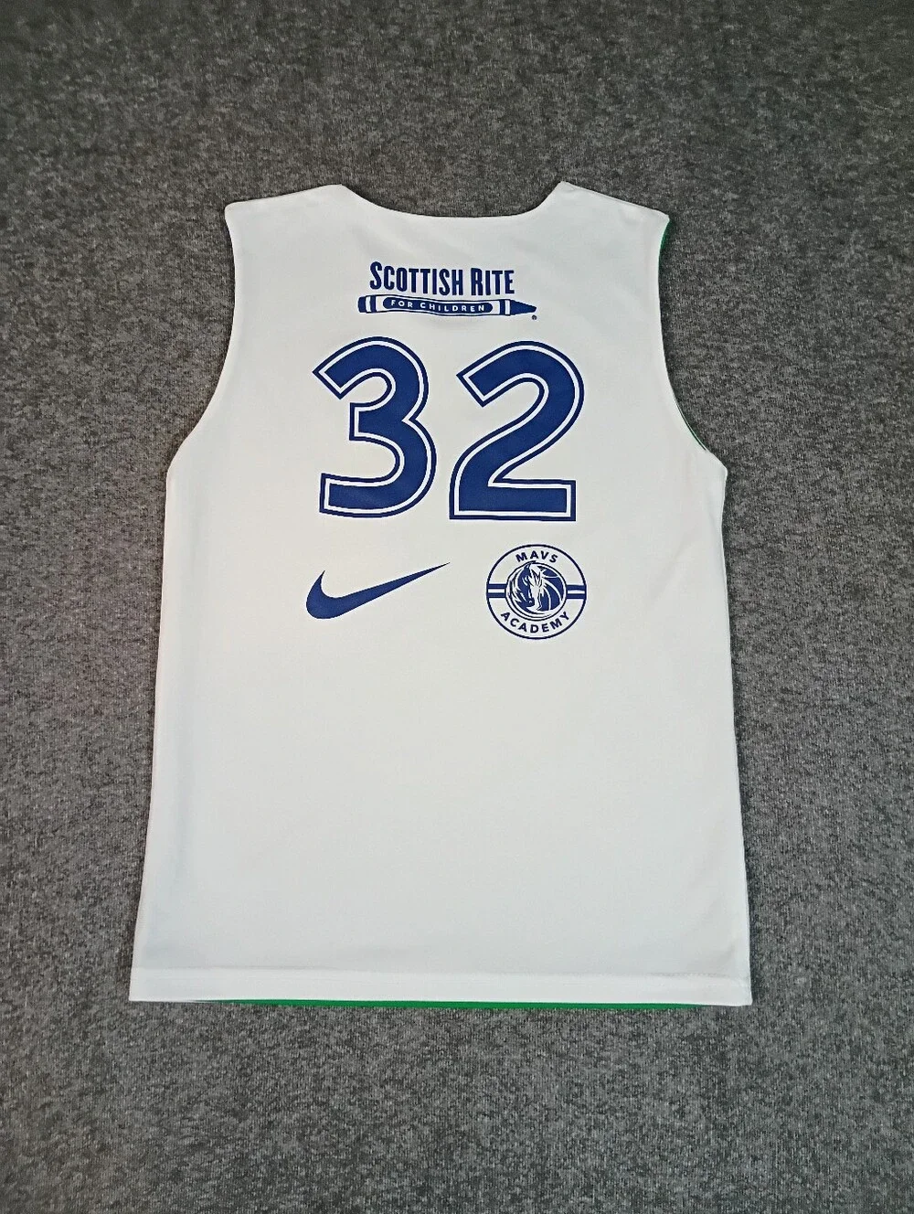 Nike Dallas Mavericks Academy Reversible Basketball Jersey Youth L Green White32